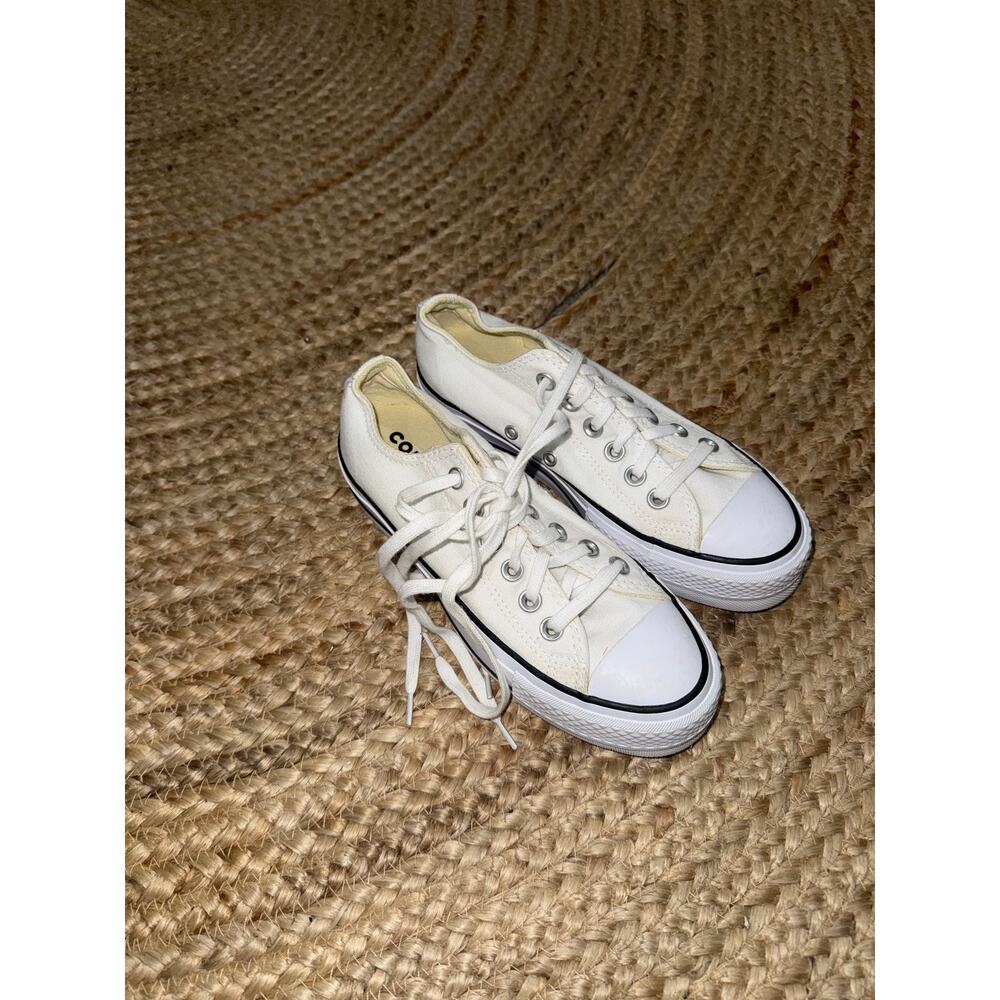 Converse Chuck Taylor All Star Lift Low Platform Sneakers – Women’s Size 5